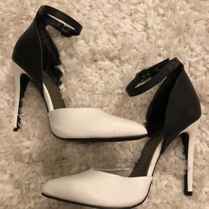 Black and White Pointy Toe Pumps Heels - Size 8.5